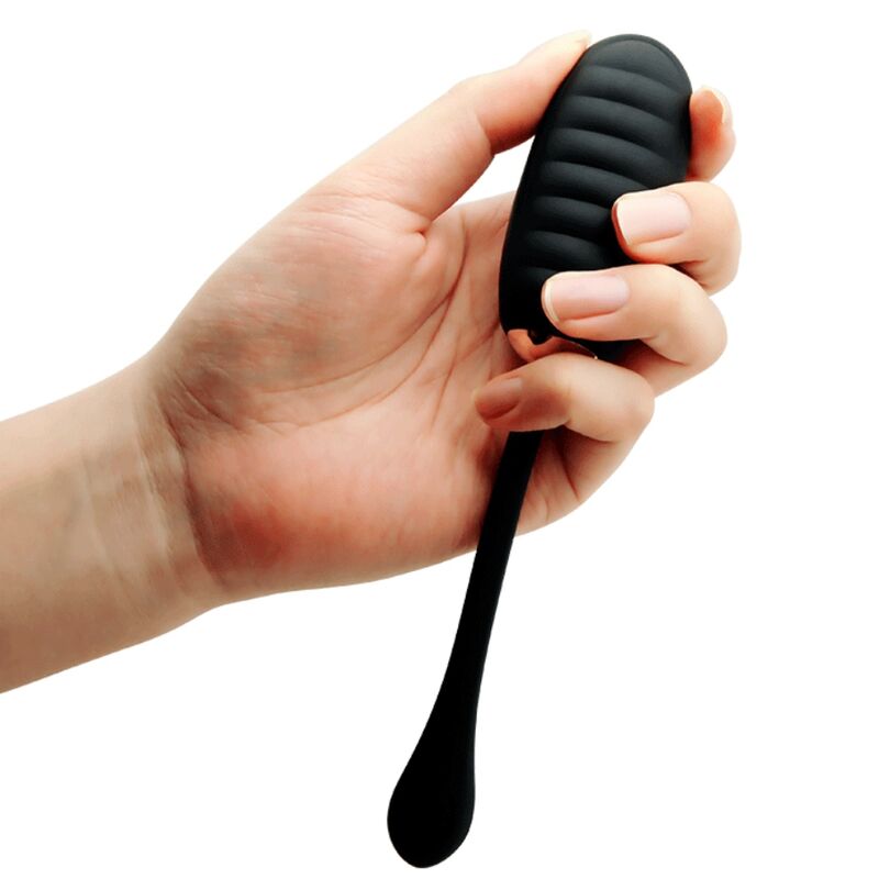 PRETTY LOVE - DOREEN OEUF VIBRANT RECHARGEABLE DE LUXE NOIR TÉLÉCOMMANDE – Image 6
