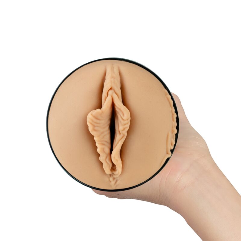 KIIROO - FEEL VICTORIA JUNE MASTURBATEUR – Image 3