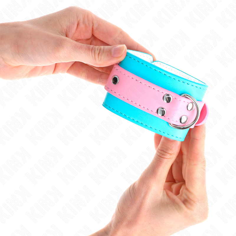 KINK - MIGNONS ATTENTES-POIGNETS BLEU/ROSE AJUSTABLES 16-28 CM X 5 CM – Image 3