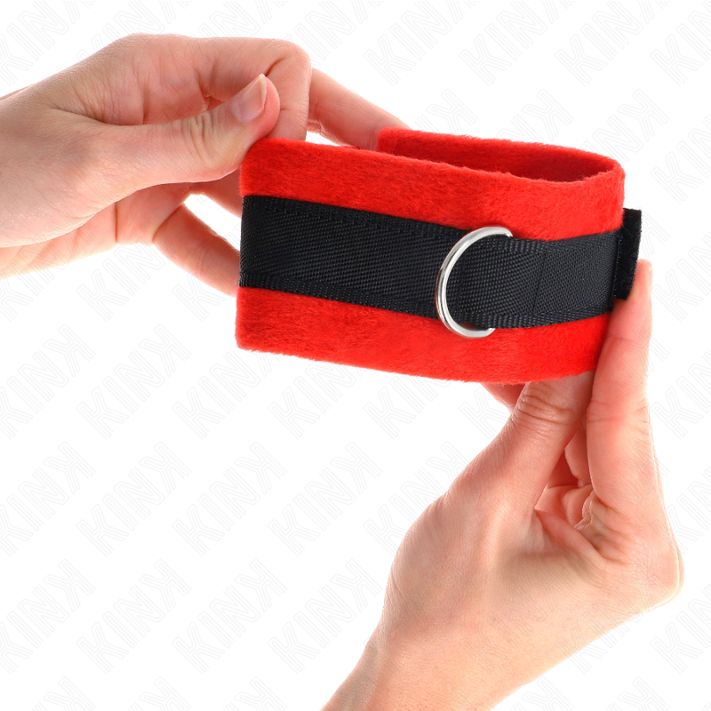 KINK - MANCHETTES DÉBUTANT EN FOURRURE NOIR-ROUGE 30 X 7 CM – Image 3